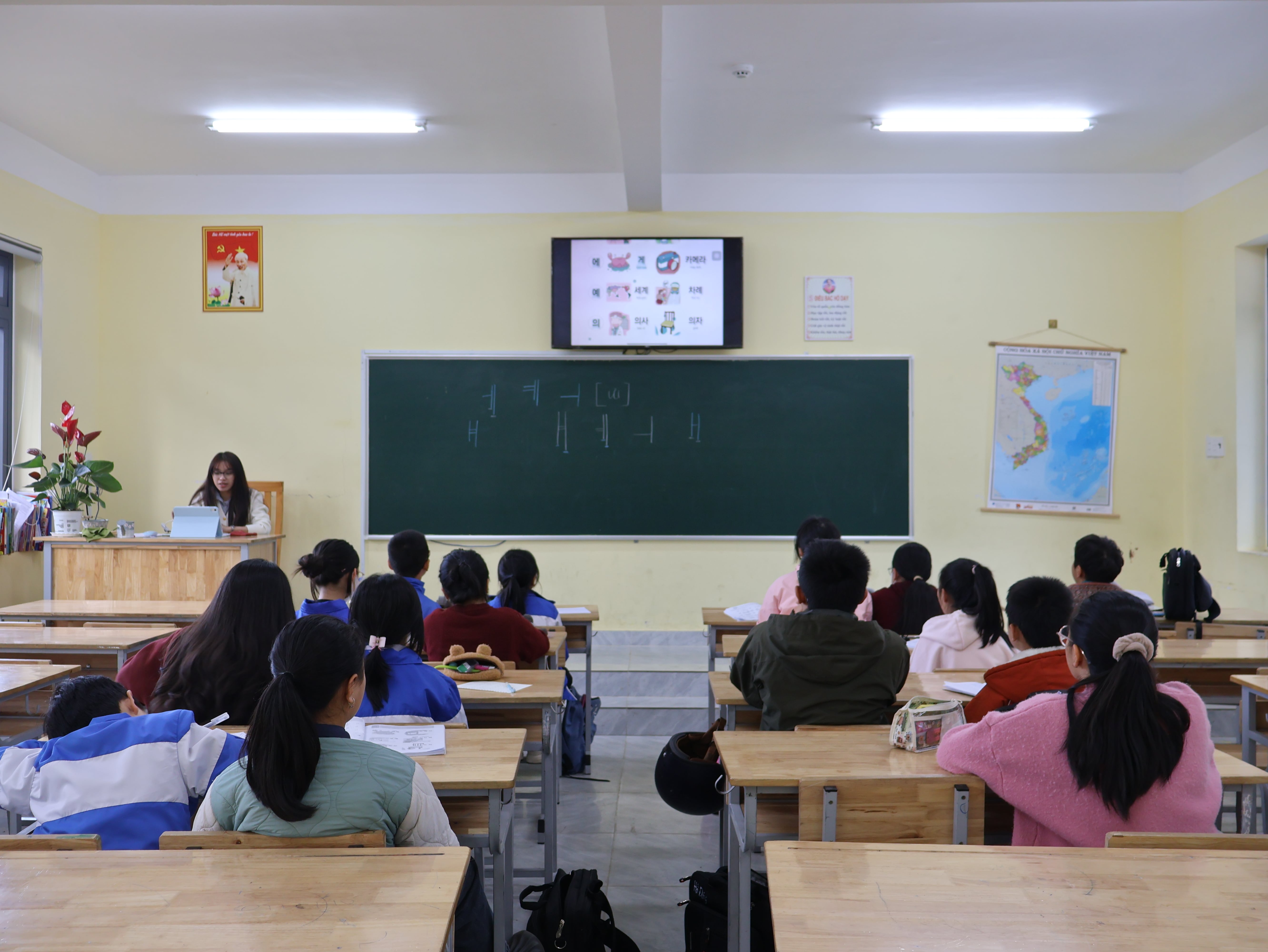 (25.3.22.) 달랏시 한국어 채택교 방문