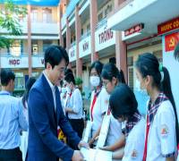 (23.5.22., 응웬반린중) Lễ khen thưởng học sinh có thành tích học tập lớp tiếng Hàn xuất sắc khối THCS và THPT tại TP. HCM, 제1회 한국어반 우수생 시상식