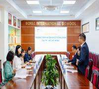 (24.6.13.) 로얄스쿨 방문 및 회의 - Buổi gặp gỡ với trường Song ngữ Quốc tế Royal School